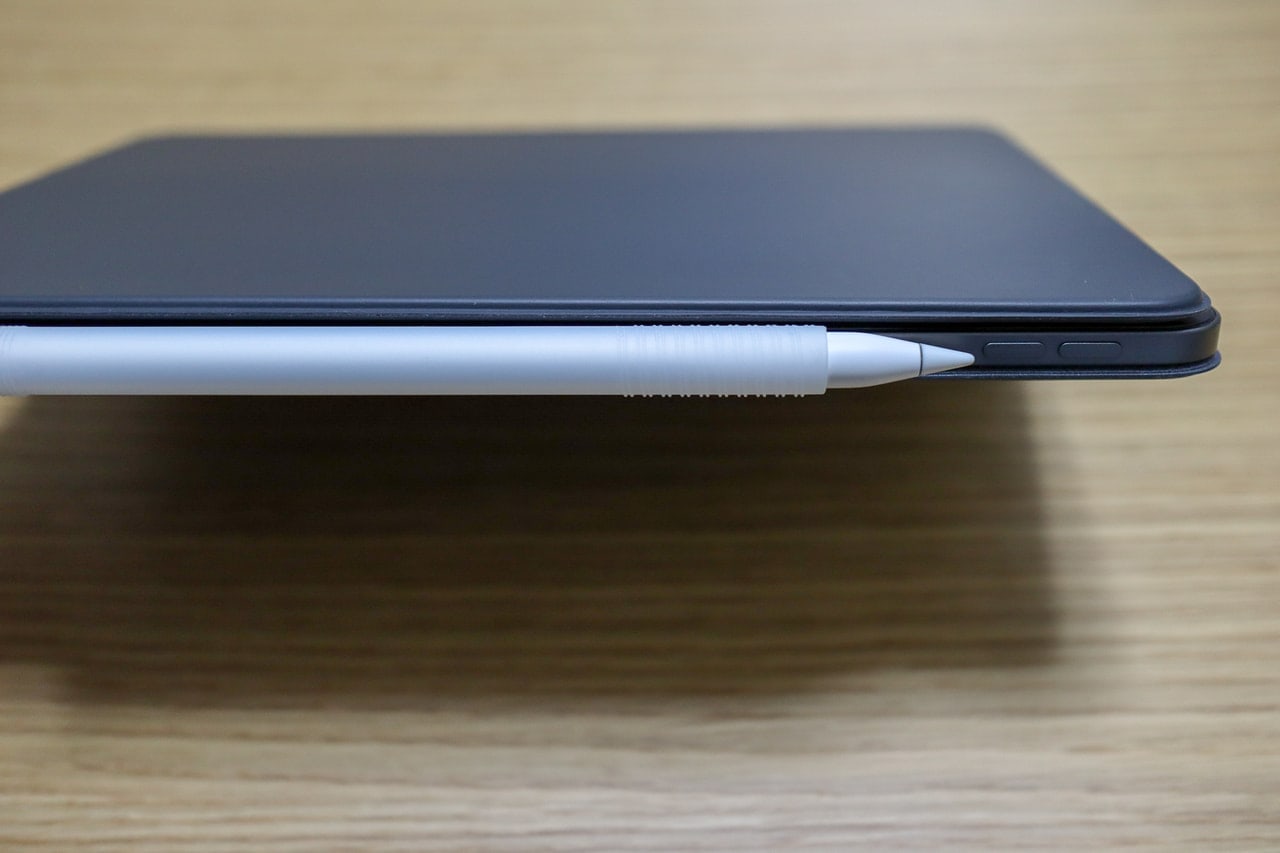 PZOZ Apple PencilケースをつけたままiPad Proに装着