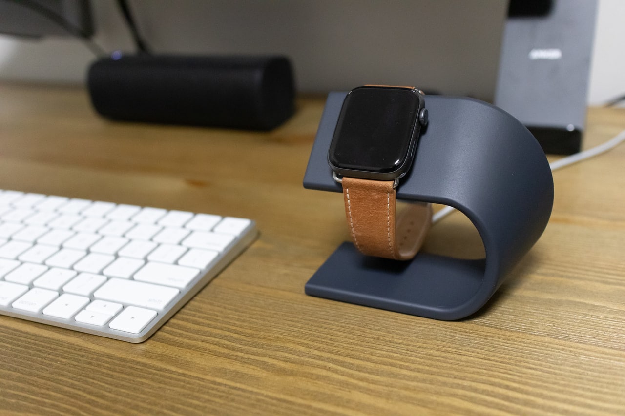 Apple Watch用充電スタンド