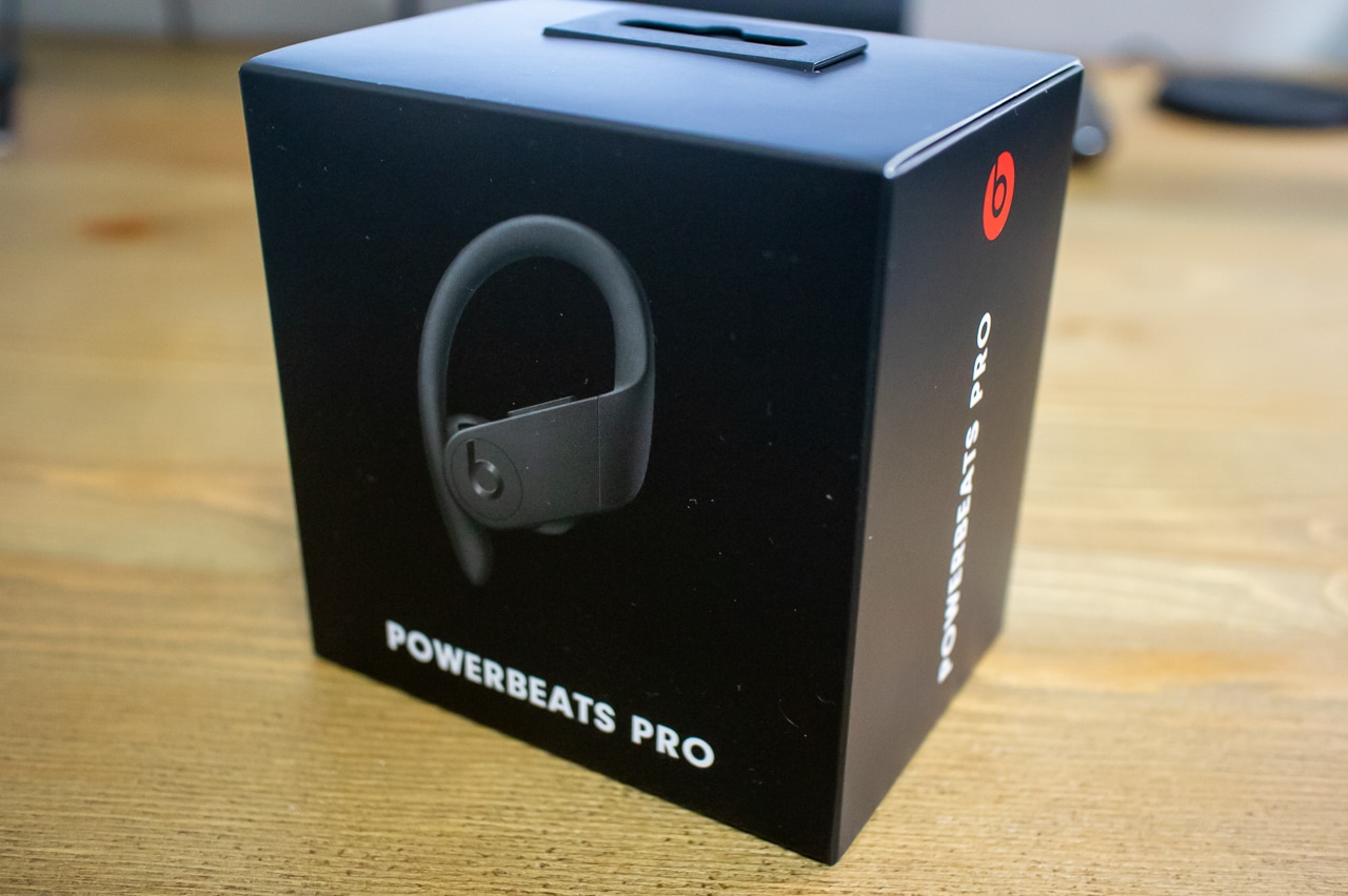 Powerbeats Proの外箱