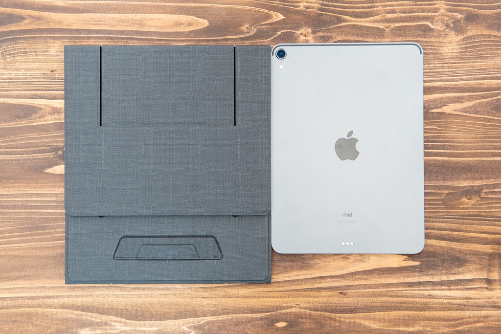 iPad Pro 11インチとMOFT Zの大きさ比較
