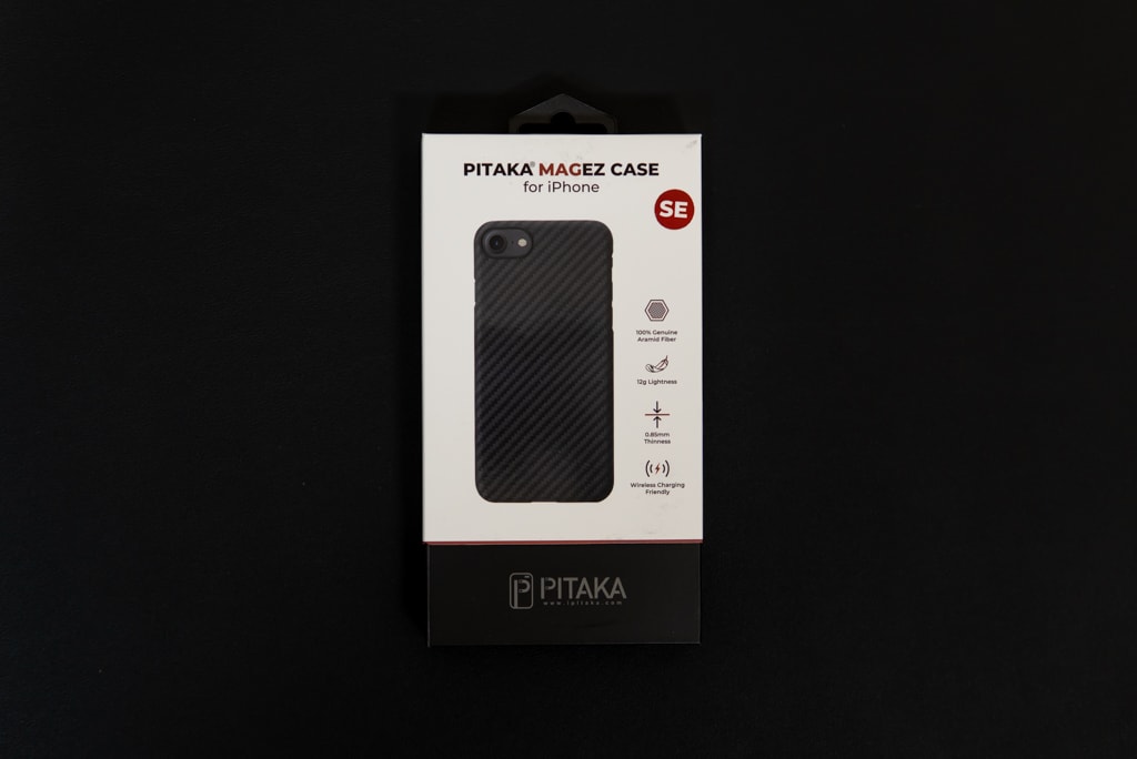 iPhone SE（2020）用PITAKA MagEZ Caseの外箱