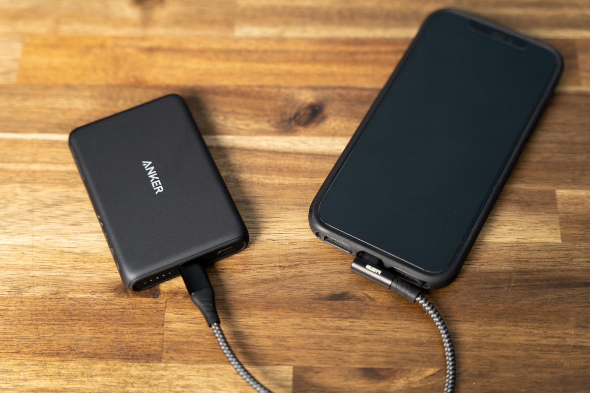 Anker PowerCore Magnetic 5000は普通のモバイルバッテリーにも