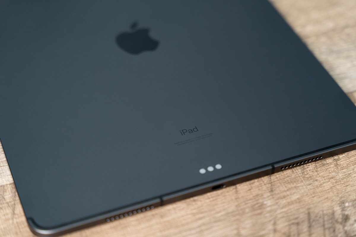 iPad Pro 12.9インチ（2021）もスタイリッシュ